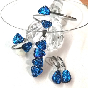 AKCIÓ! NEMESACÉL!  Kék-türkiz kavicsok dichroic ékszerszett. - ékszer - ékszerszett - Meska.hu