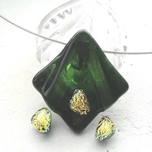 Aranyló smaragd trendi nyaklánc, ajándék névnapra, születésnapra. - ékszer - ékszerszett - Meska.hu