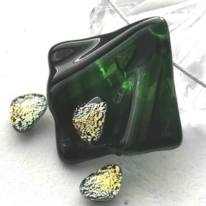 Aranyló smaragd trendi nyaklánc, ajándék névnapra, születésnapra. - Meska.hu