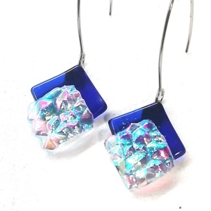 ORVOSI FÉM !  Kék - szivárvány kockák trendi  fülbevaló  , ajándék  névnapra, születésnapra. - ékszer - fülbevaló - lógó fülbevaló - Meska.hu
