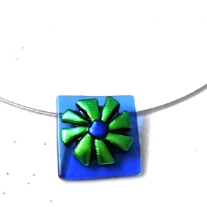 Zöld szellőrózsa kékben, ajándék névnapra, születésnapra. - ékszer - ékszerszett - Meska.hu