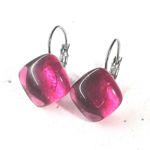 NEMESACÉL! Fukszia kapcsos fülbevaló , ajándék nőknek névnapra, születésnapra.  - ékszer - fülbevaló - lógó fülbevaló - Meska.hu
