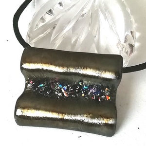Bronzos szivárvány dichroic nyaklanc, ajándék névnapra, születésnapra. - Meska.hu