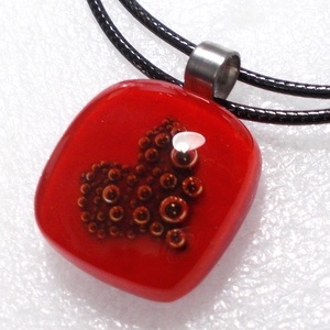 NEMESACÉL! Piros buborék szív nyaklánc, ajándék lányoknak, névnapra, születésnapra. - Meska.hu