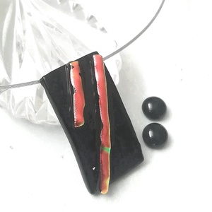 Vörös - fekete ékszerszett, ajándék névnapra, születésnapra. - ékszer - nyaklánc - medálos nyaklánc - Meska.hu