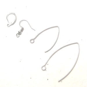 ORVOSI FÉM !  Ezüst-fény trendi  fülbevaló  , ajándék  névnapra, születésnapra. - ékszer - fülbevaló - lógó fülbevaló - Meska.hu