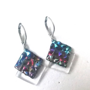 ORVOSI FÉM ! Piramis szivárvány kockák trendi  fülbevaló  , ajándék  névnapra, születésnapra. - ékszer - fülbevaló - lógó fülbevaló - Meska.hu