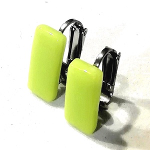 NEMESACÉL KLIPSZ.  Üde zöld trendi klipszes fülbevaló. - Meska.hu