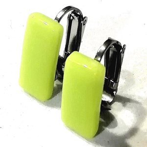 NEMESACÉL KLIPSZ.  Üde zöld trendi klipszes fülbevaló. - Meska.hu