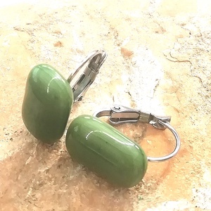 ORVOSI ACÉL! Moha szinű kapszula formájú trendi üveg fülbevaló. - ékszer - fülbevaló - lógó fülbevaló - Meska.hu