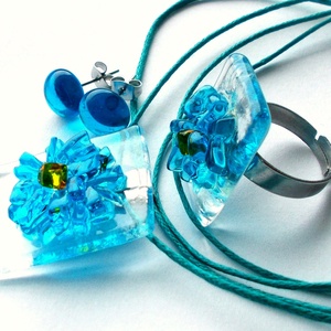 Kék virágos üvegékszer szett, ajándék  lányoknak szalagavatóra, névnapra, születésnapra. - Meska.hu