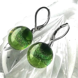 ORVOS ACÉL !  Zöld fények dichroic fülbevaló, ajándék nőknek névnapra, születésnapra.  - ékszer - fülbevaló - lógó fülbevaló - Meska.hu