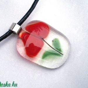 Pipacsos  medál, virágos üvegkszer ajándék lányoknak névnapra, születésnapra. - ékszer - nyaklánc - medálos nyaklánc - Meska.hu