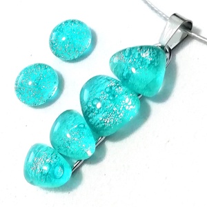 AKCIÓ! NEMESACÉL!  Türkiz kavicsok dichroic ékszerszett. - Meska.hu