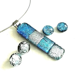  NEMESACÉL!   Ezüstkék dichroic ékszerszett nyaklánc. - Meska.hu