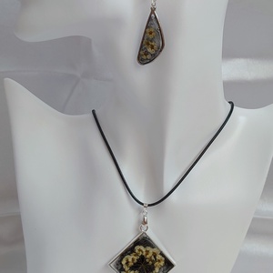  Éjszakai Kertek  Apró Virágos Műgyanta Ékszerszett (Fekete és Fehér) - ékszer - ékszerszett - Meska.hu