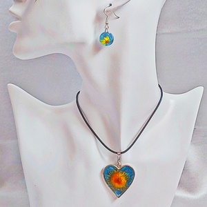 Napfényes Szív - Valódi Virágos Műgyanta Ékszerszett (Fülbevaló és Medál), Kék Színű - ékszer - ékszerszett - Meska.hu