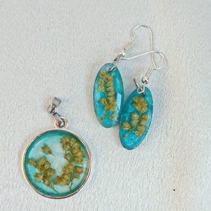 Kék Lagúna Szett: Azúrkék Műgyanta Ékszer Szett Préselt Virágokkal - ékszer - ékszerszett - Meska.hu