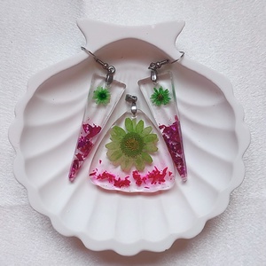 Magenta Zöld Műgyanta Ékszerszett Valódi virágokkal és pink füstfóliával - ékszer - ékszerszett - Meska.hu