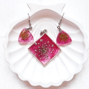 Bájos Rózsaálom Ékszerszett - Gyanta medál és fülbevaló préselt virágokkal, Ékszer, Ékszerszett, Ékszerkészítés, MESKA