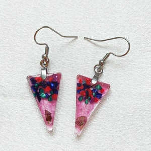 Málnás Kert  Színes kő- és virágdarabkás, pink gyanta szett - ékszer - ékszerszett - Meska.hu