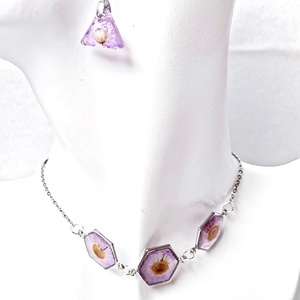 Nemes Piros Százszorszép és Jégvirágos Lila Álom � Hexagon medálos nyaklánc és fülbevaló Ékszer szett - ékszer - ékszerszett - Meska.hu