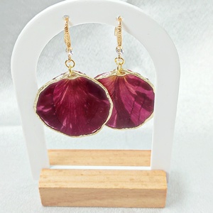 Romantikus Cirmos Rózsaszirom Fülbevaló Cirkónia Köves Akasztóval, Ékszer, Fülbevaló, Lógó fülbevaló, Ékszerkészítés, MESKA