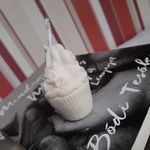 Muffinka mini gyertya  - otthon & életmód - gyertya, illat, aroma - gyertya - Meska.hu