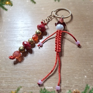 Télapó színekben kulcstartó, Táska & Tok, Kulcstartó & Táskadísz, Kulcstartó, Gyöngyfűzés, gyöngyhímzés, MESKA