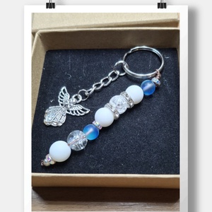 Angyalka medállal díszített kulcstartó , Táska & Tok, Kulcstartó & Táskadísz, Kulcstartó, Gyöngyfűzés, gyöngyhímzés, MESKA