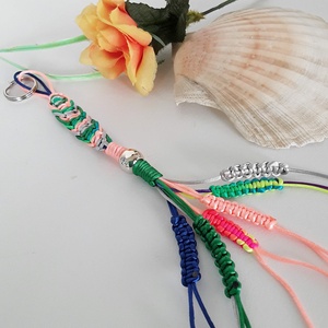 Makramé fonással készült halak kulcstartó  - Meska.hu