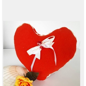 Szíves párna bármilyen alkalomra., Baba - mama, Babaszoba dekoráció, Gyerek díszpárna, Varrás, MESKA