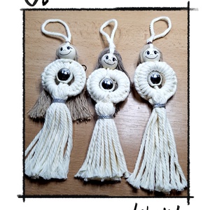 Fehér színű makramé angyalka - karácsony - karácsonyi lakásdekoráció - karácsonyfadíszek - Meska.hu