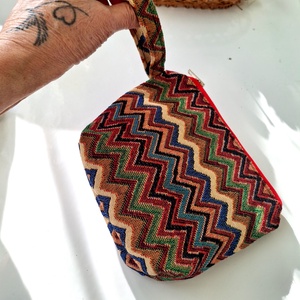 Neszeszer cikk-cakk mintás anyagból  - Meska.hu