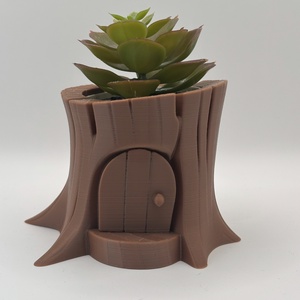 Mesebeli fatörzs kaspó ajtóval � tündérház stílusú növénytartó - esküvő - dekoráció - asztaldísz - Meska.hu