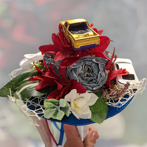 Óvodai ballagási csokor hot wheels kisautóval - otthon & életmód - virágdekoráció - virágok - virágcsokor - Meska.hu