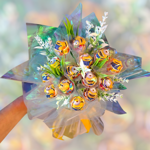 Minion nyalókás óvodai ballagási csokor - otthon & életmód - virágdekoráció - virágok - virágcsokor - Meska.hu