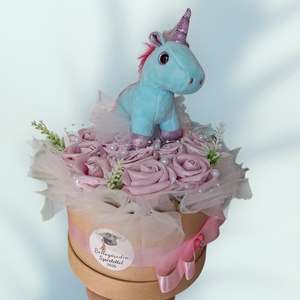 Unicornisos ajándékbox ballagásra - Meska.hu