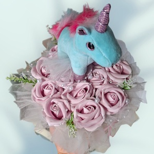 Unicornisos ajándékbox ballagásra - otthon & életmód - virágdekoráció - virágok - virágbox - Meska.hu