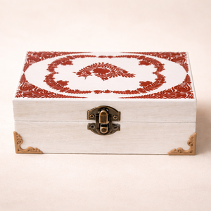 Népművészeti mintás fa díszdoboz - Meska.hu