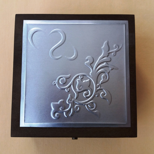 Valentin,-eljegyzés, vagy esküvő=monogramos díszdoboz - otthon & életmód - dekoráció - asztal és polc dekoráció - díszdoboz - Meska.hu