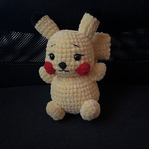 Horgolt Pikachu - játék & sport - plüssállat & játékfigura - plüss mesefigurák - Meska.hu