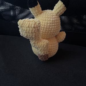 Horgolt Pikachu - játék & sport - plüssállat & játékfigura - plüss mesefigurák - Meska.hu