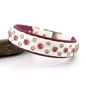 Strasszköves kutya nyakörv Fehér és Rózsaszín kövekkel  Bordó és Fehér Biothane nyakörv rozsdamentes acél csattal - Meska.hu