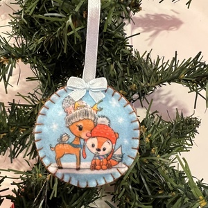 Őzikés karácsonyi filc díszek - karácsony - karácsonyi lakásdekoráció - karácsonyfadíszek - Meska.hu