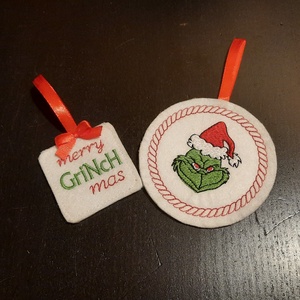 Hímzett Grinch filc figurák, Karácsony, Karácsonyi lakásdekoráció, Karácsonyfadíszek, Hímzés, MESKA