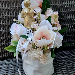 Tavasz hírét hozó magnólia ágak kerámia asztaldísz �� - Meska.hu