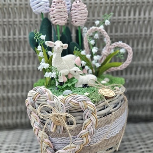 Bárányok, tulipánok és zöldellő rétek ��asztaldísz - otthon & életmód - dekoráció - asztal és polc dekoráció - asztaldísz - Meska.hu