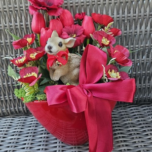 Bájos kisnyuszi piros tulipánok között ��� - ünnepi díszek, dekorációk - húsvéti díszek és dekorációk - húsvéti virágos díszek - Meska.hu