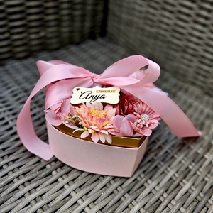 Anyák napi virágbox �� - otthon & életmód - virágdekoráció - virágdíszek - asztali virágdísz - Meska.hu